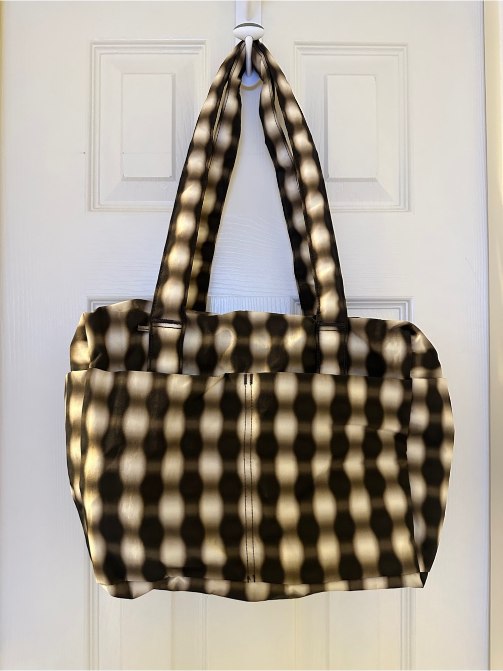 BAGGU everyday cloud bag in blurred gingham